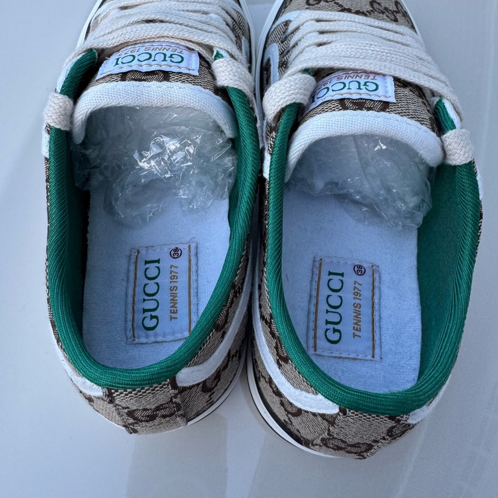 Gucci 1977 Tennis Sneakers Beige and Green Sneakers (Authentic) - Picture 2 of 10